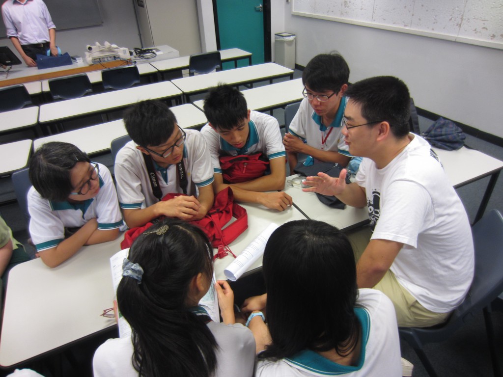5香港科技大学优秀学生与博彩平台大全学生小组分享学习心得.jpg